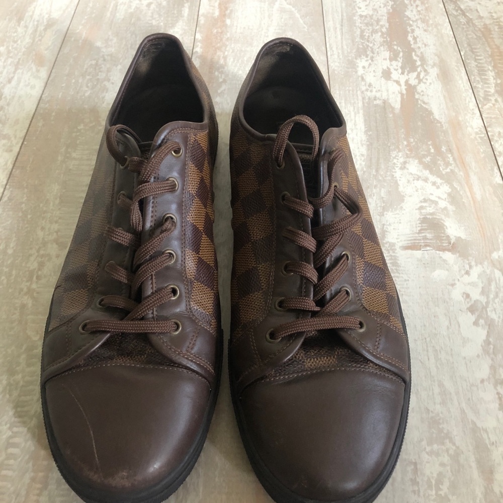 Louis Vuitton Damier Ebene low top